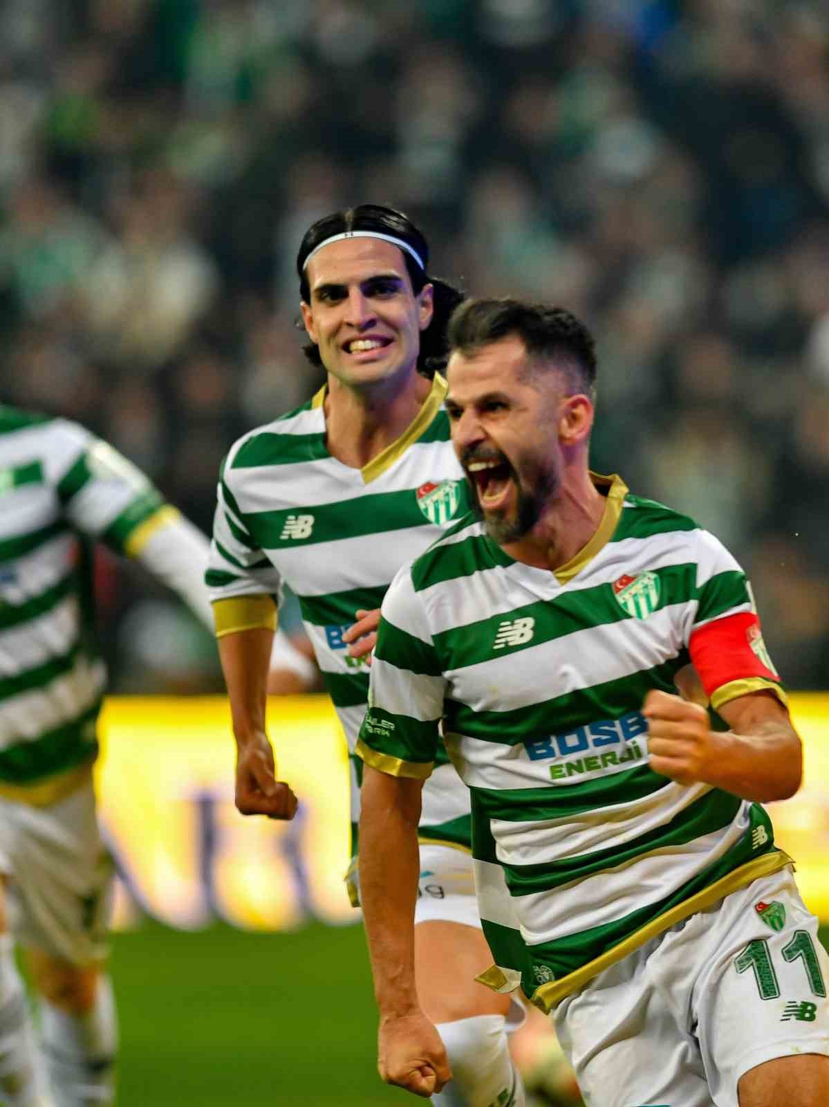 Nesine 2. Lig: Bursaspor: 2 - Güzide Gebze Spor: 0
