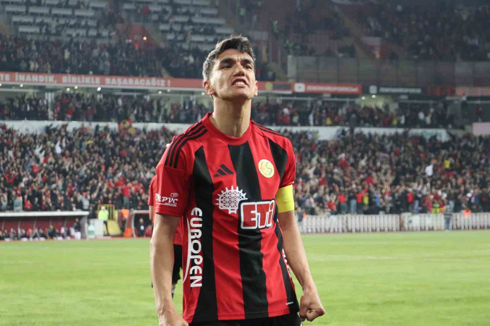 Nesine 3. Lig: Eskişehirspor: 3 - Balıkesirspor: 0
