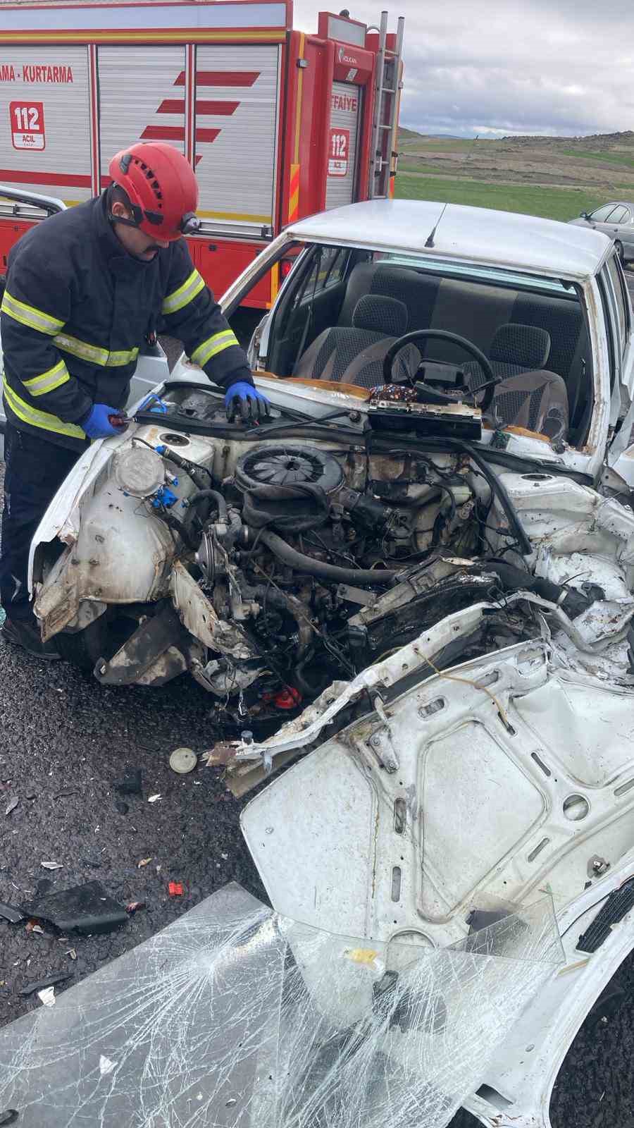 Nevşehir’de iki otomobil çarpıştı: 1 ölü, 2 yaralı
