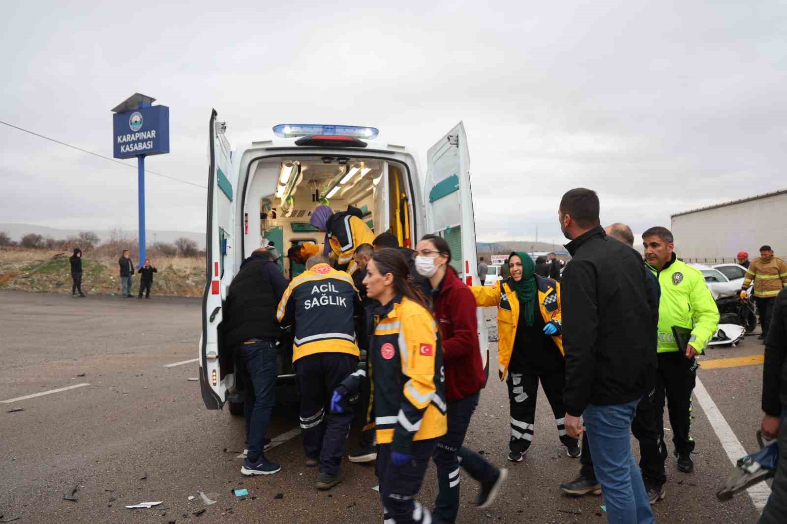 Nevşehir’de zincirleme trafik kazası: 2 ölü, 7 yaralı
