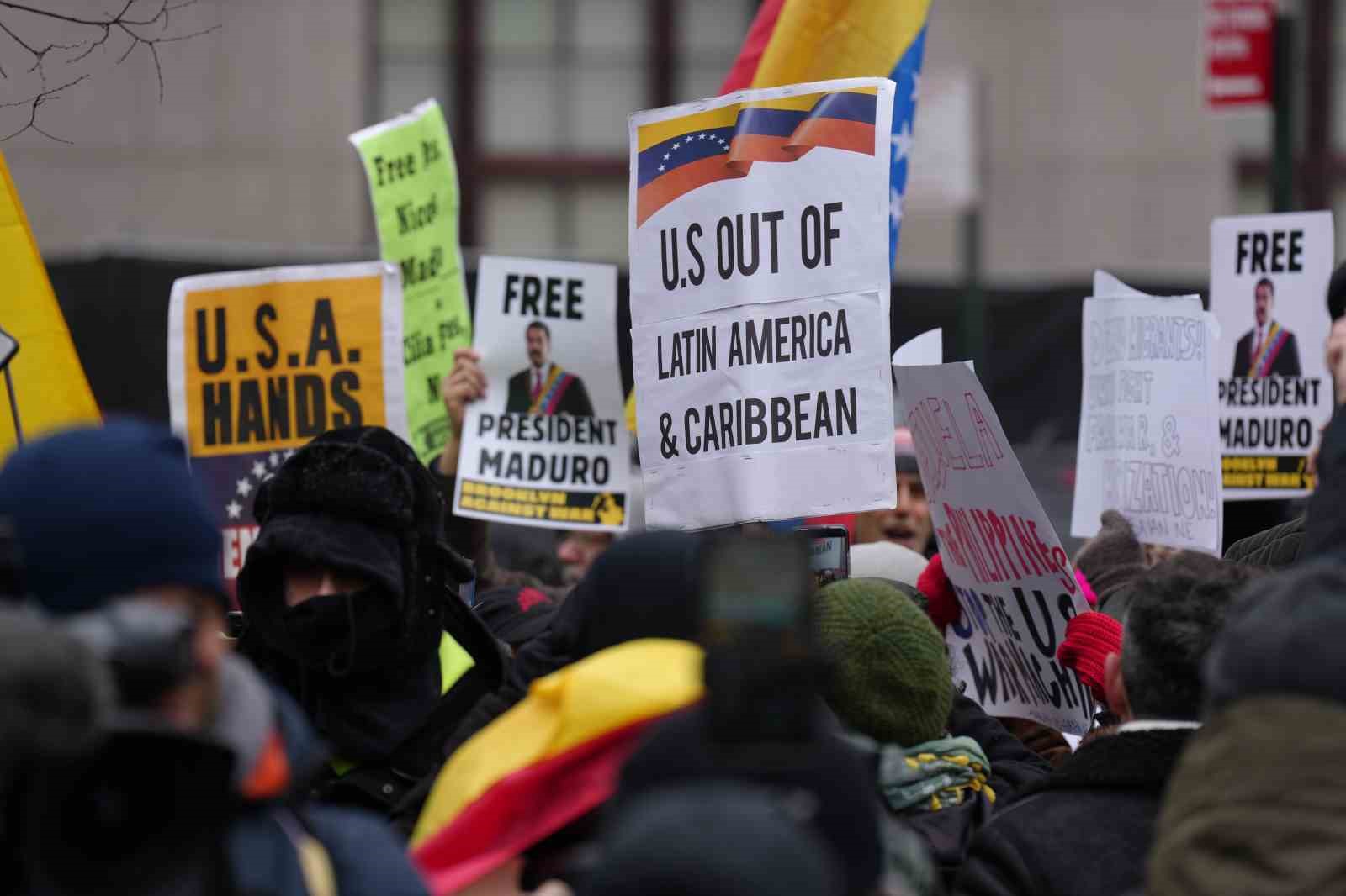 New York’taki duruşma öncesi Maduro ve eşinin serbest bırakılması için protesto
