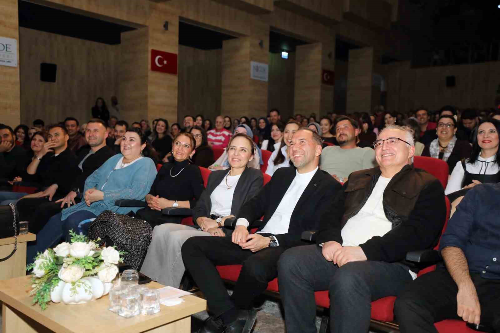Niğde 3. Tiyatro Festivali sona erdi
