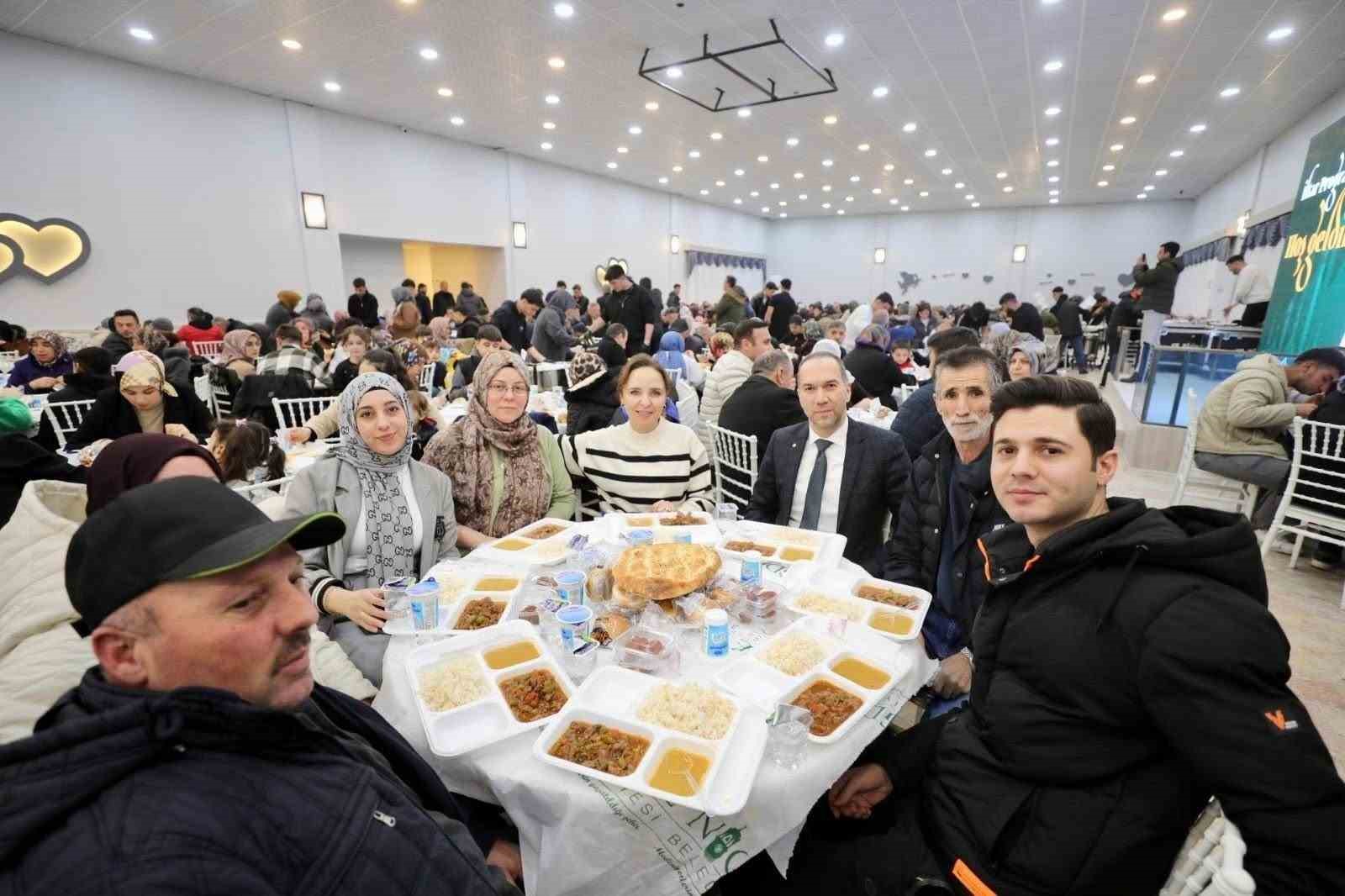 Niğde Belediyesi’nden Şahsüleyman Mahallesi’nde gönül sofrası
