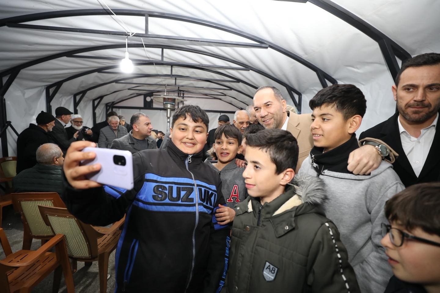 Niğde Belediyesi’nden Şahsüleyman Mahallesi’nde gönül sofrası
