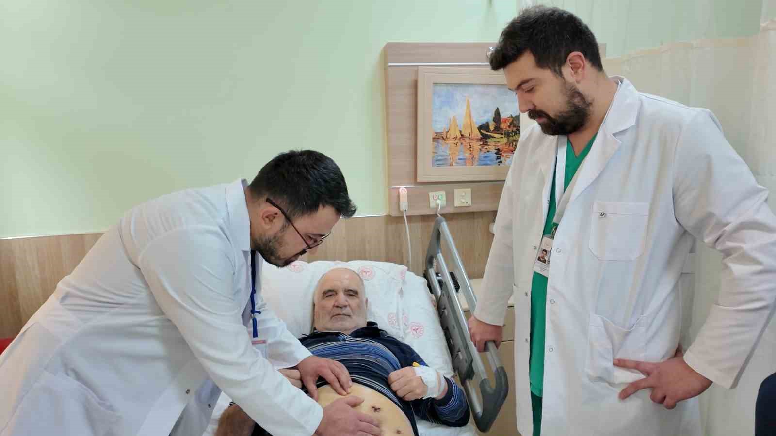 Niğde’de bir ilk: Laparoskopik Radikal Prostatektomi ameliyatı başarıyla gerçekleştirildi
