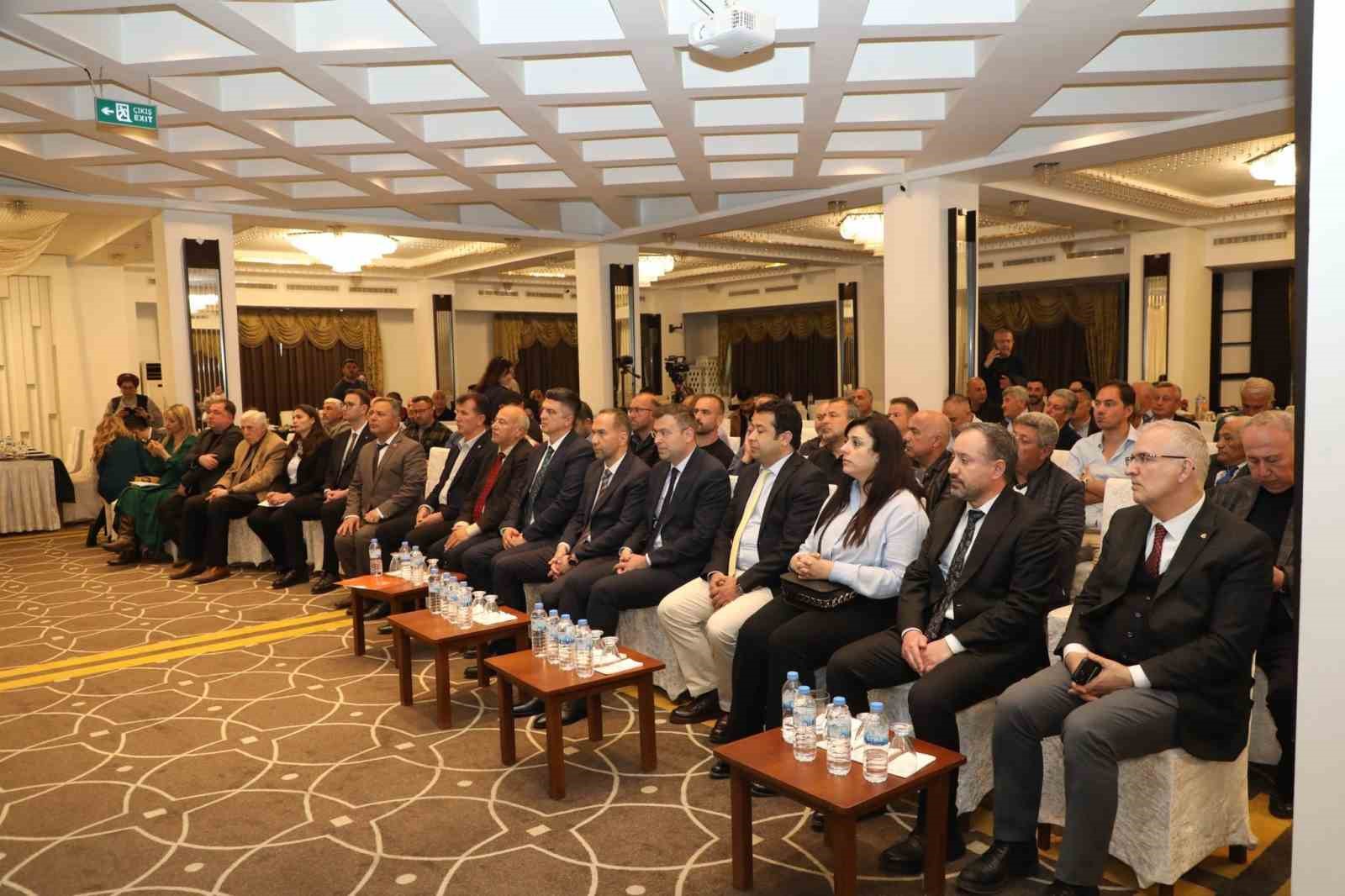 Niğde’de elma üreticileri buluştu
