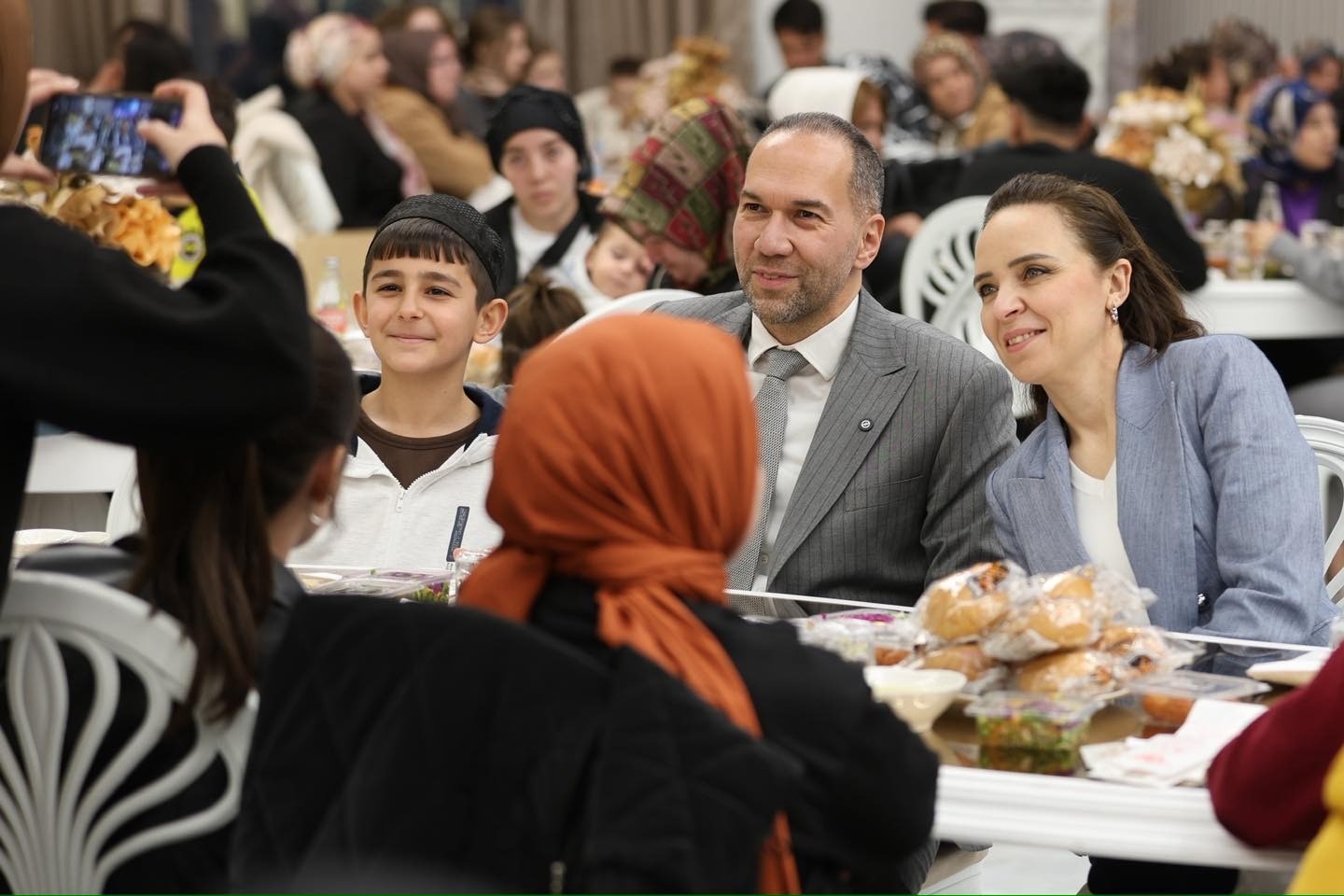 Niğde’de Gönül Sofraları yetim çocuklar için kuruldu
