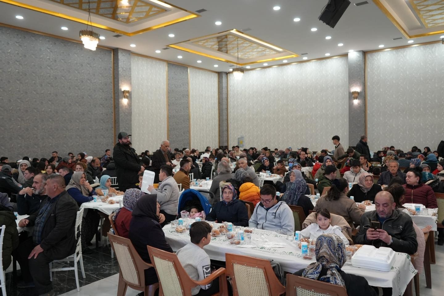 Niğde’de ilk mahalle iftarı yapıldı
