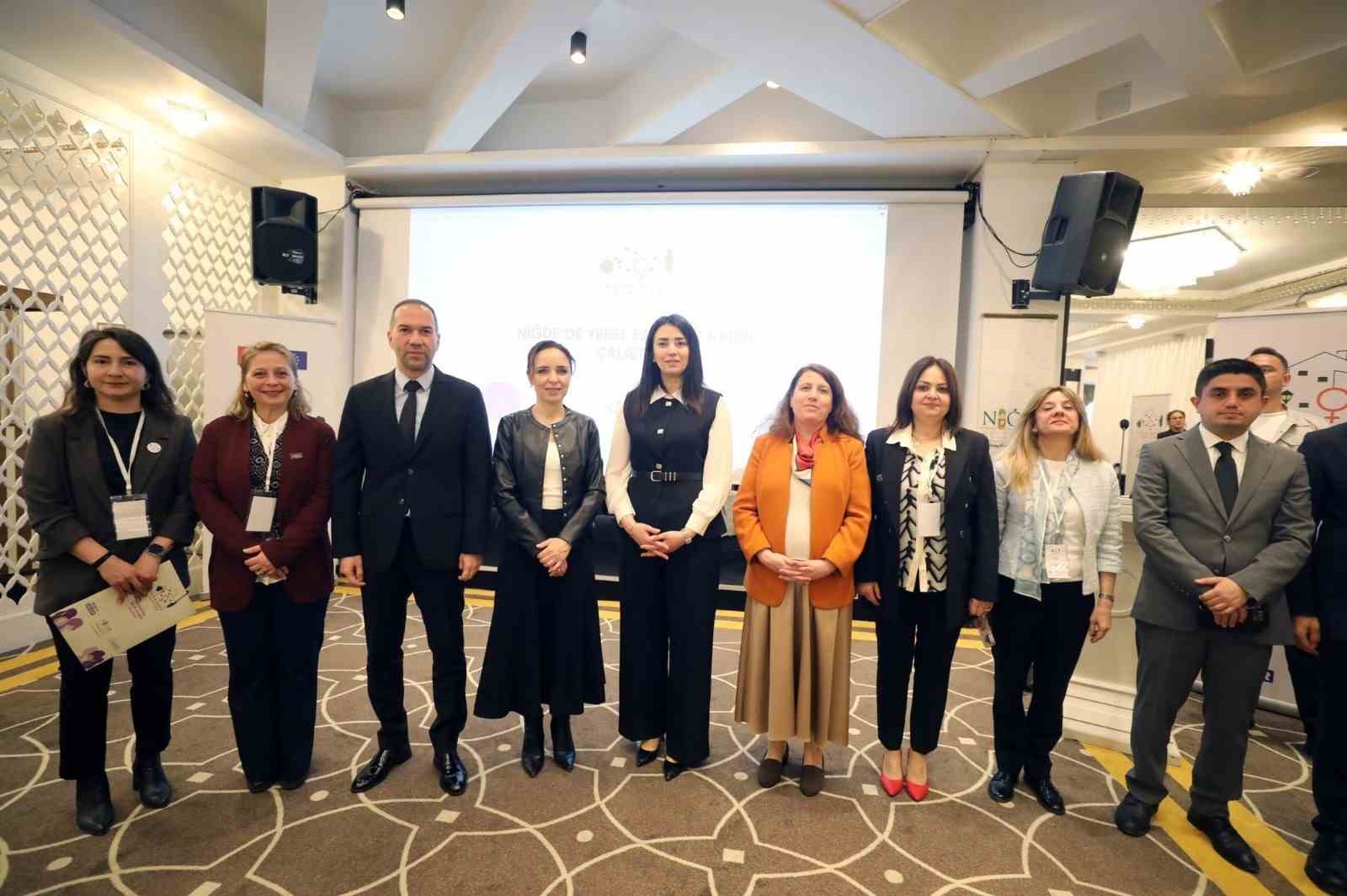Niğde’de kadın dostu kentler için önemli buluşma
Niğde’de kadın dostu kentler için önemli buluşma