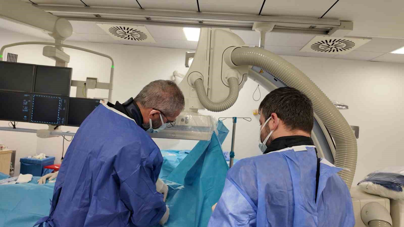 Niğde’de kalıcı kalp pili uygulaması başladı
