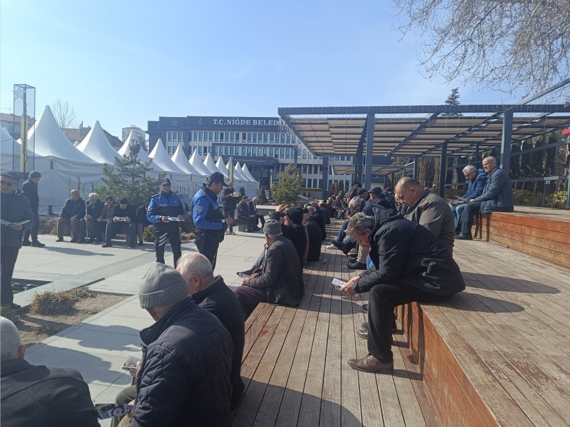 Niğde’de narkotik ekiplerinden bilgilendirme etkinliği
