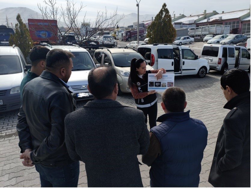 Niğde’de narkotik ekiplerinden bilgilendirme etkinliği
