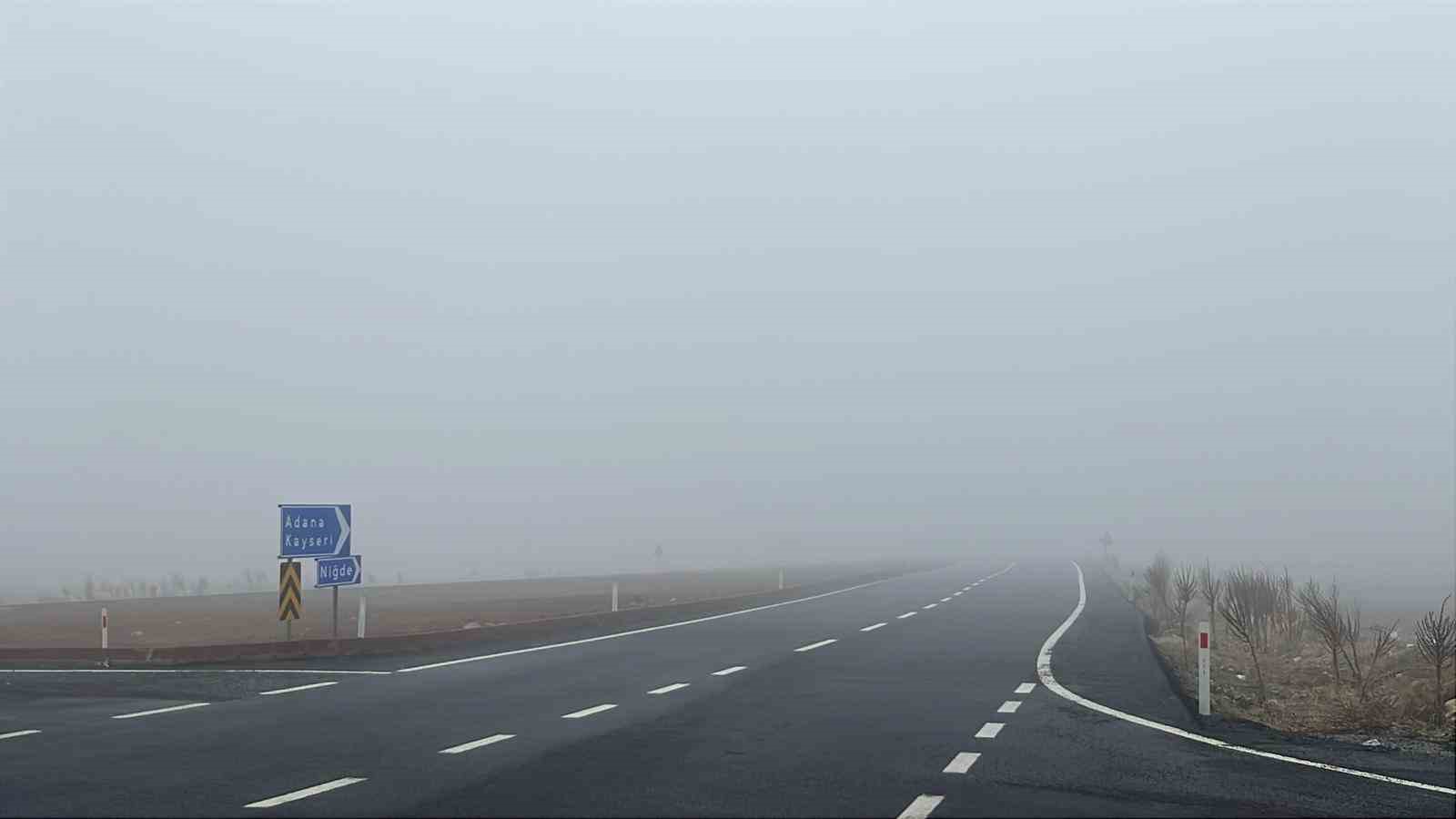 Niğde’nin yüksek kesimlerinde sis etkili oldu
