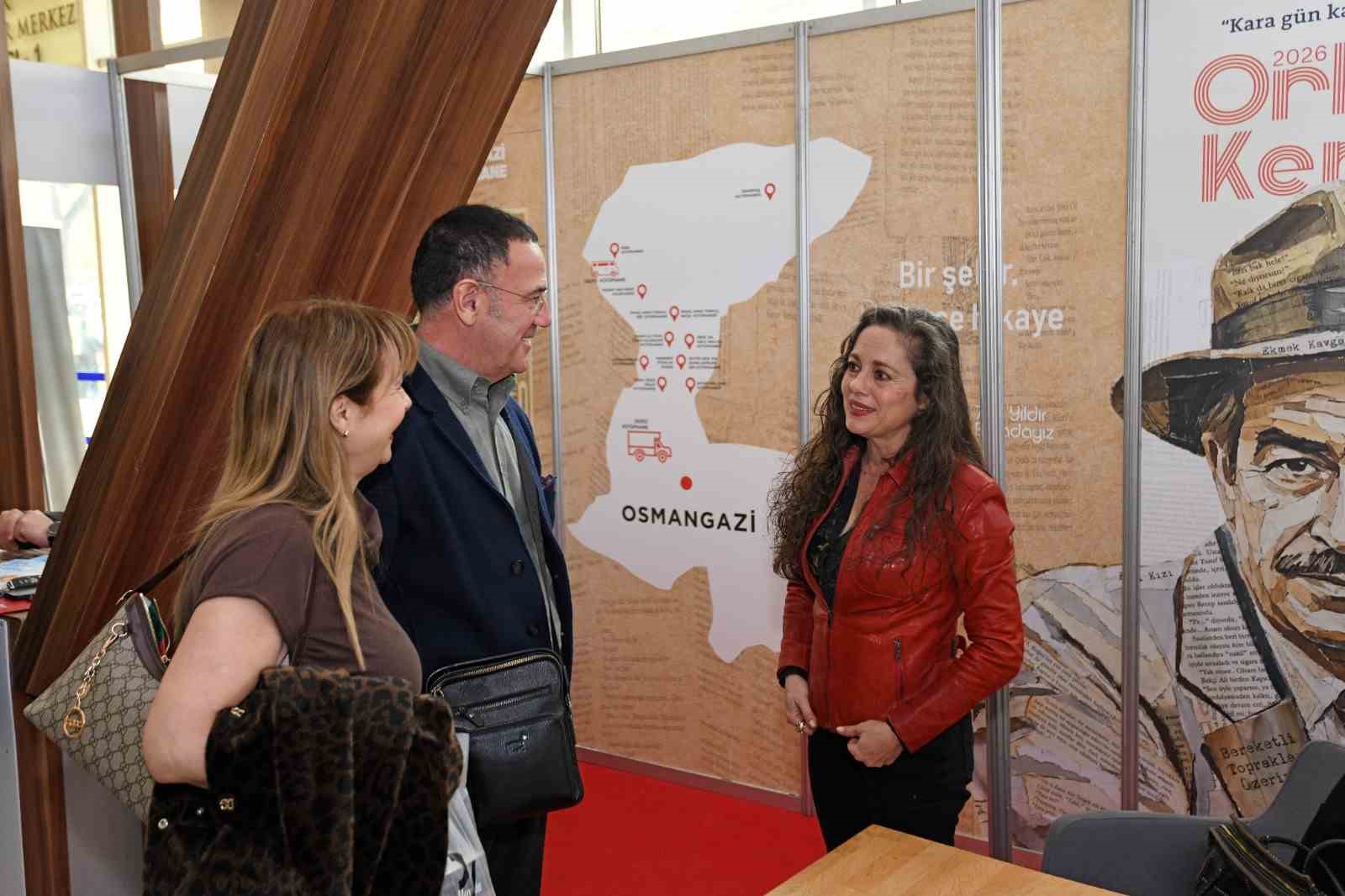 Nilüfer Açıkalın Osmangazi’de okurlarıyla buluştu
