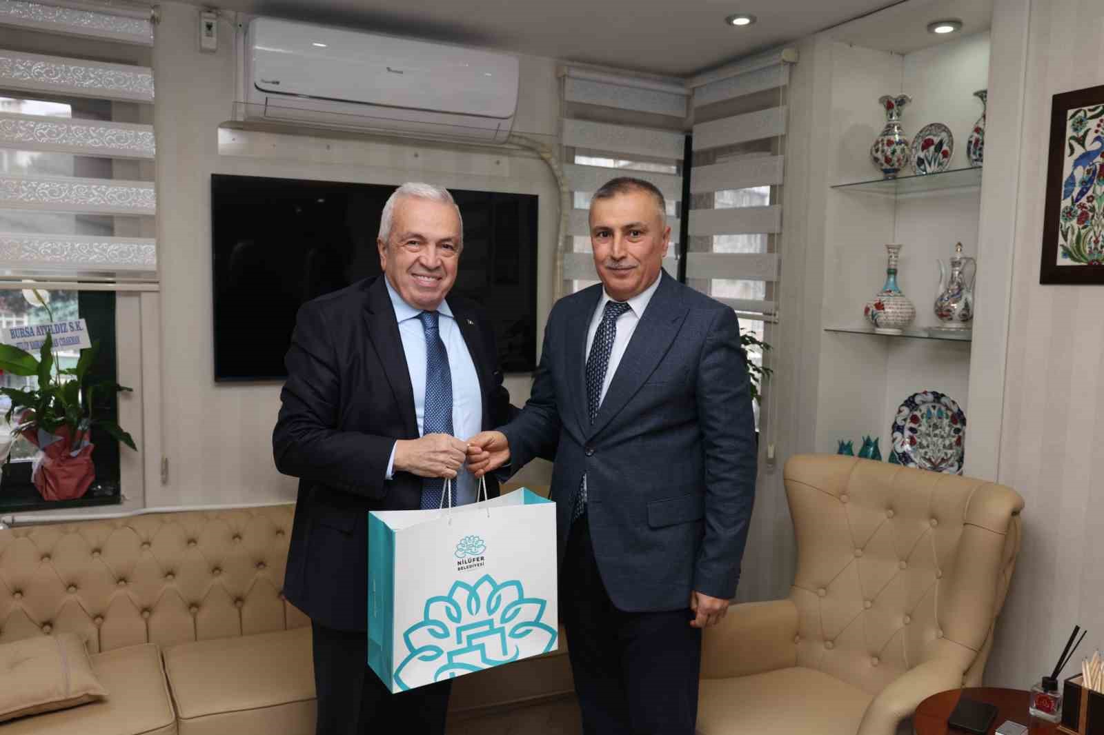 Nilüfer Belediye Başkanı Özdemir’den Bursa İl Milli Eğitim Müdürü Çokgezer’e ziyaret
