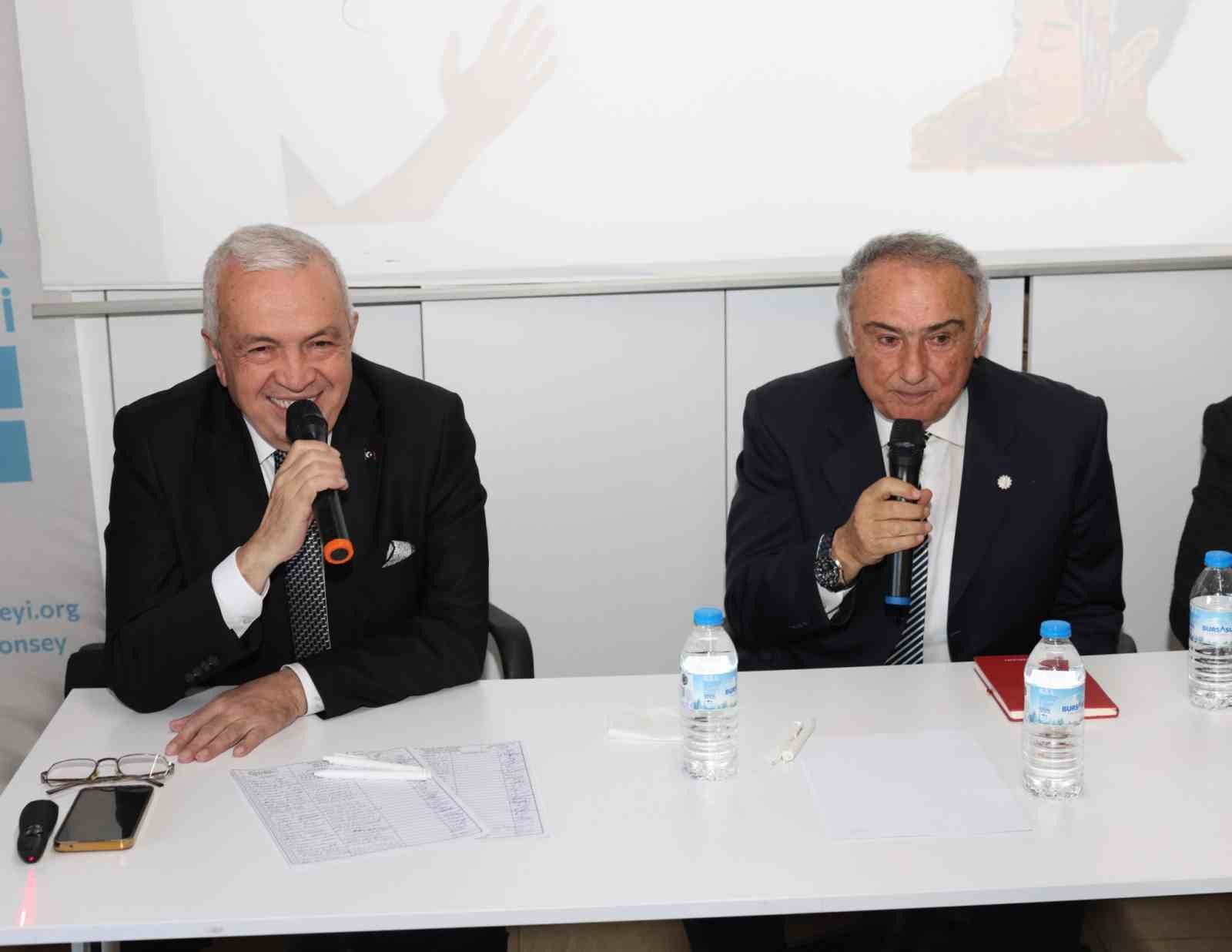 Nilüfer Belediye Başkanı Şadi Özdemir emeklilerle bir araya geldi
