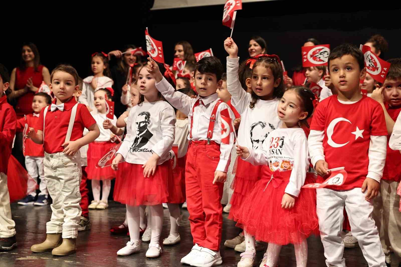 Nilüfer Belediyesi kreşlerinde 23 Nisan neşesi
