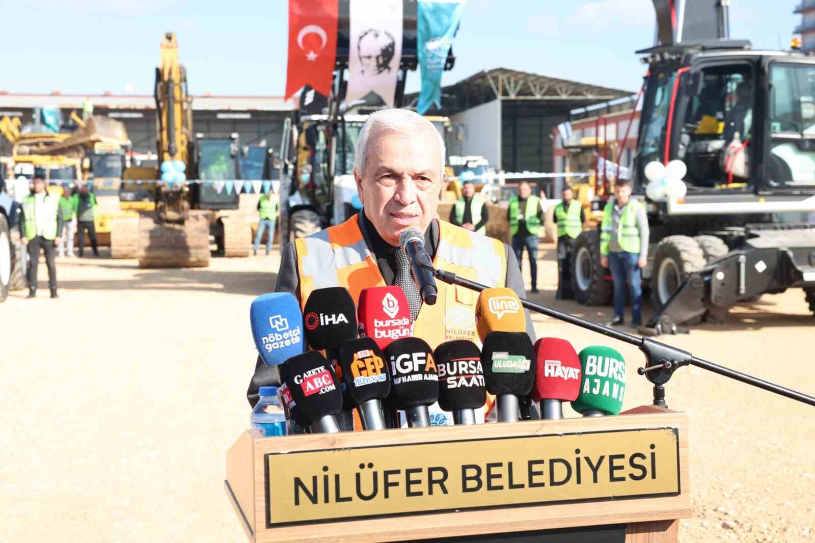 Nilüfer Belediyesi sahadaki gücünü yeni yatırımlarla artırıyor
Nilüfer Belediyesi sahadaki gücünü yeni yatırımlarla artırıyor