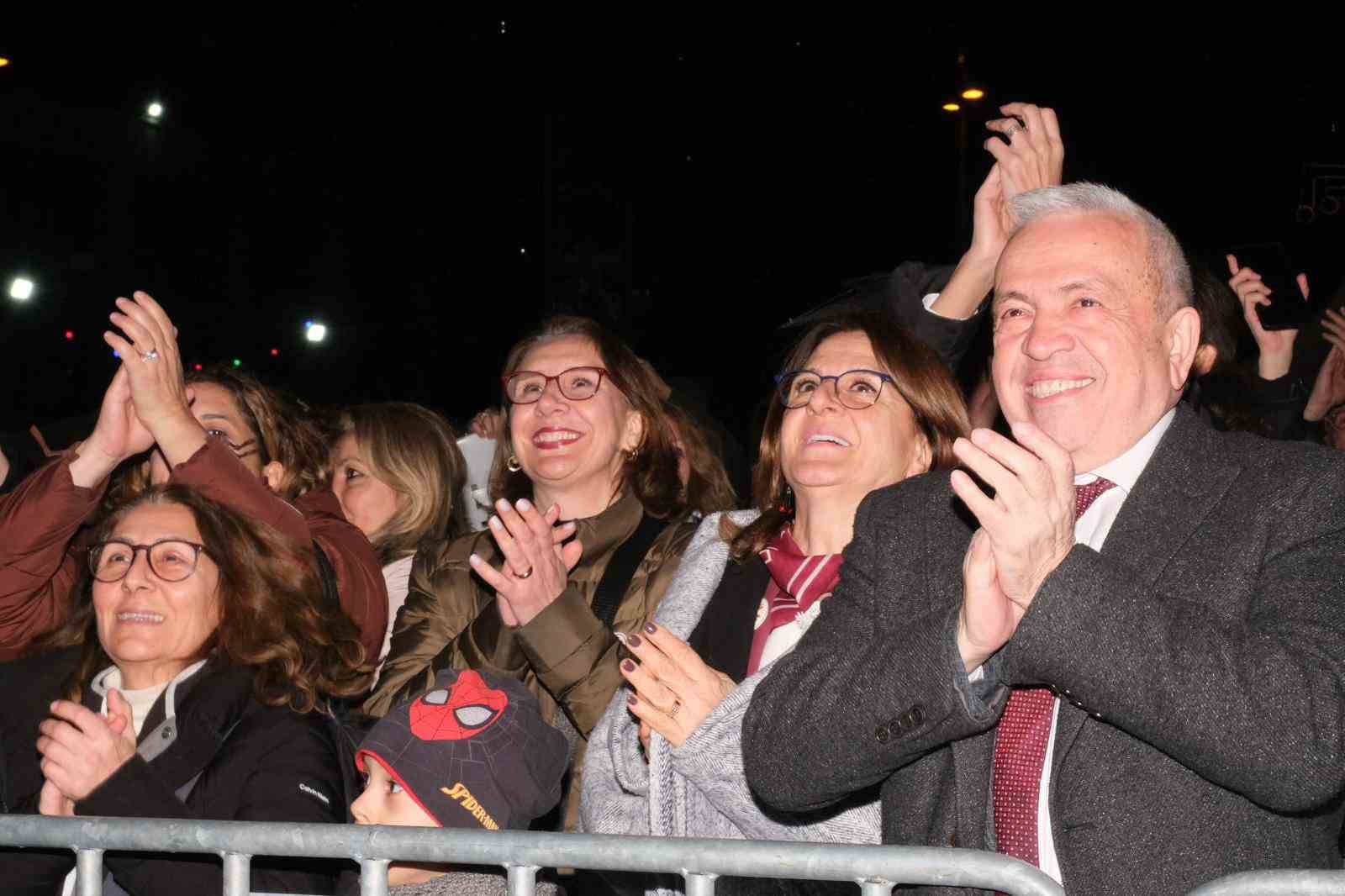 Nilüfer Ramazan Sokağı’nda Ezginin Günlüğü ile unutulmaz gece
