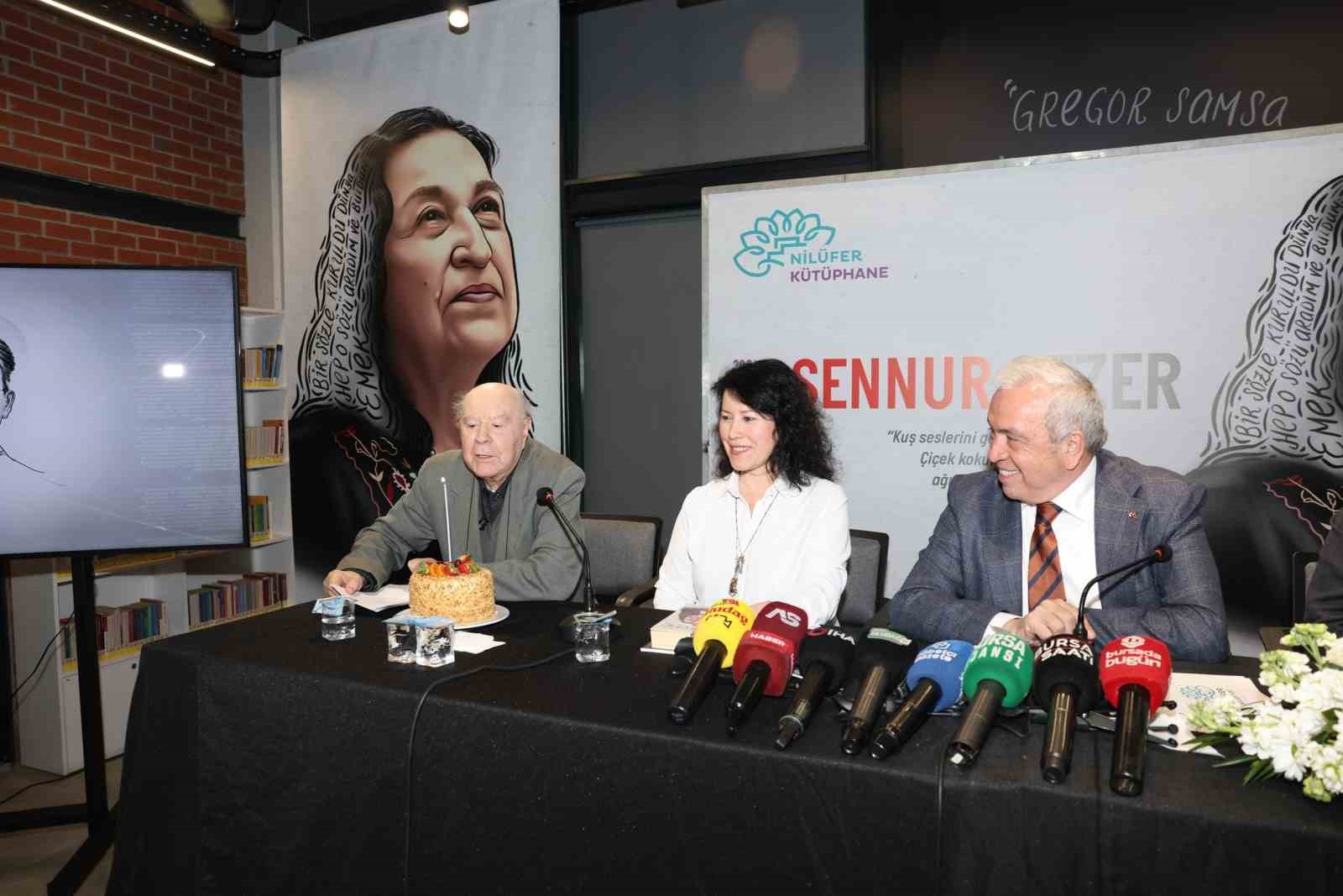 Nilüfer’de 2026 yılının yazarı emeğin ve sokağın şairi Sennur Sezer
Nilüfer’de 2026 yılının yazarı emeğin ve sokağın şairi Sennur Sezer