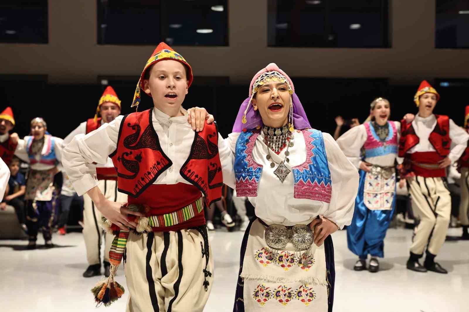 Nilüfer’de dans şöleni
