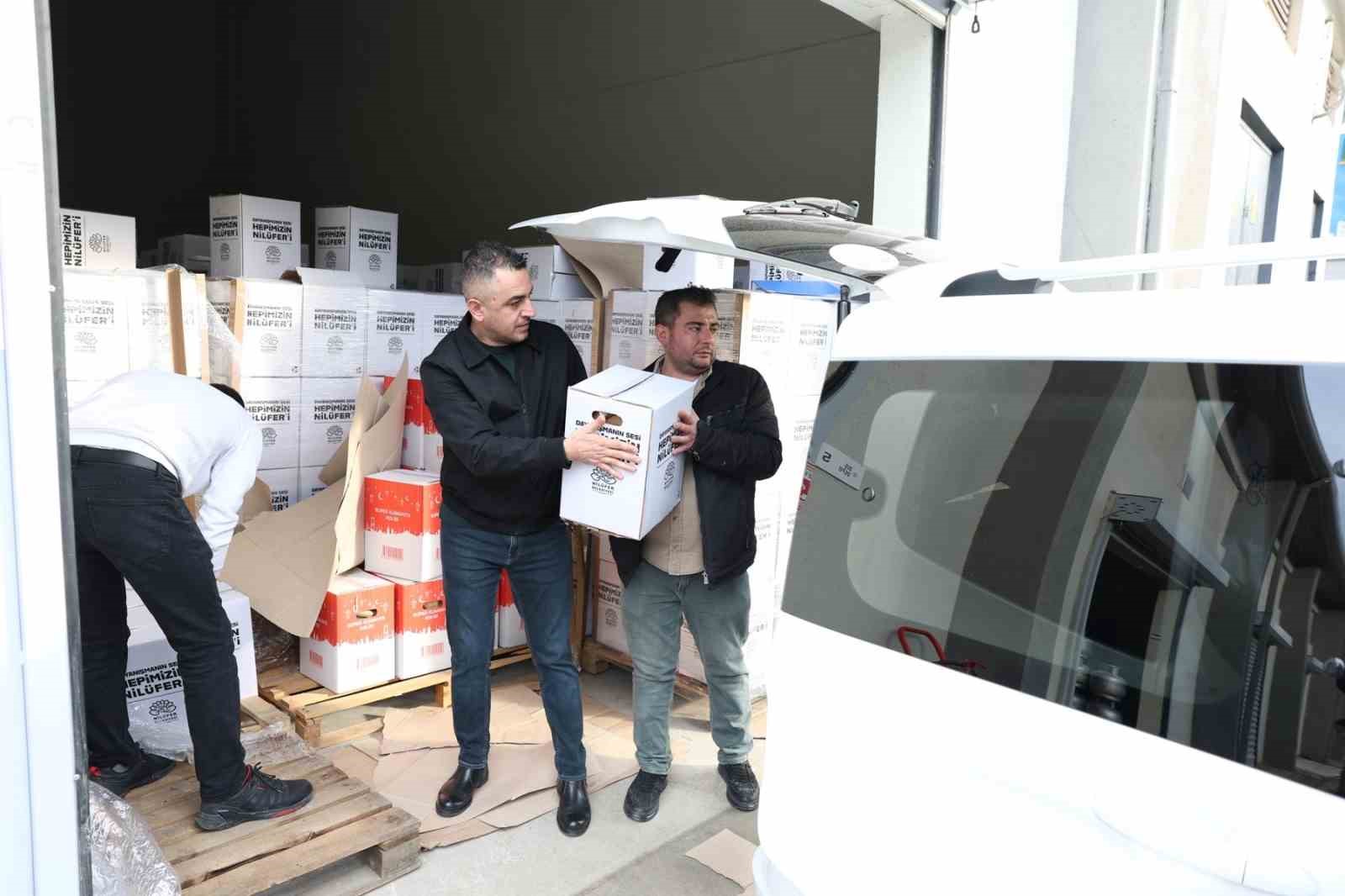 Nilüfer’de dayanışma paylaşarak artıyor
Nilüfer’de dayanışma paylaşarak artıyor