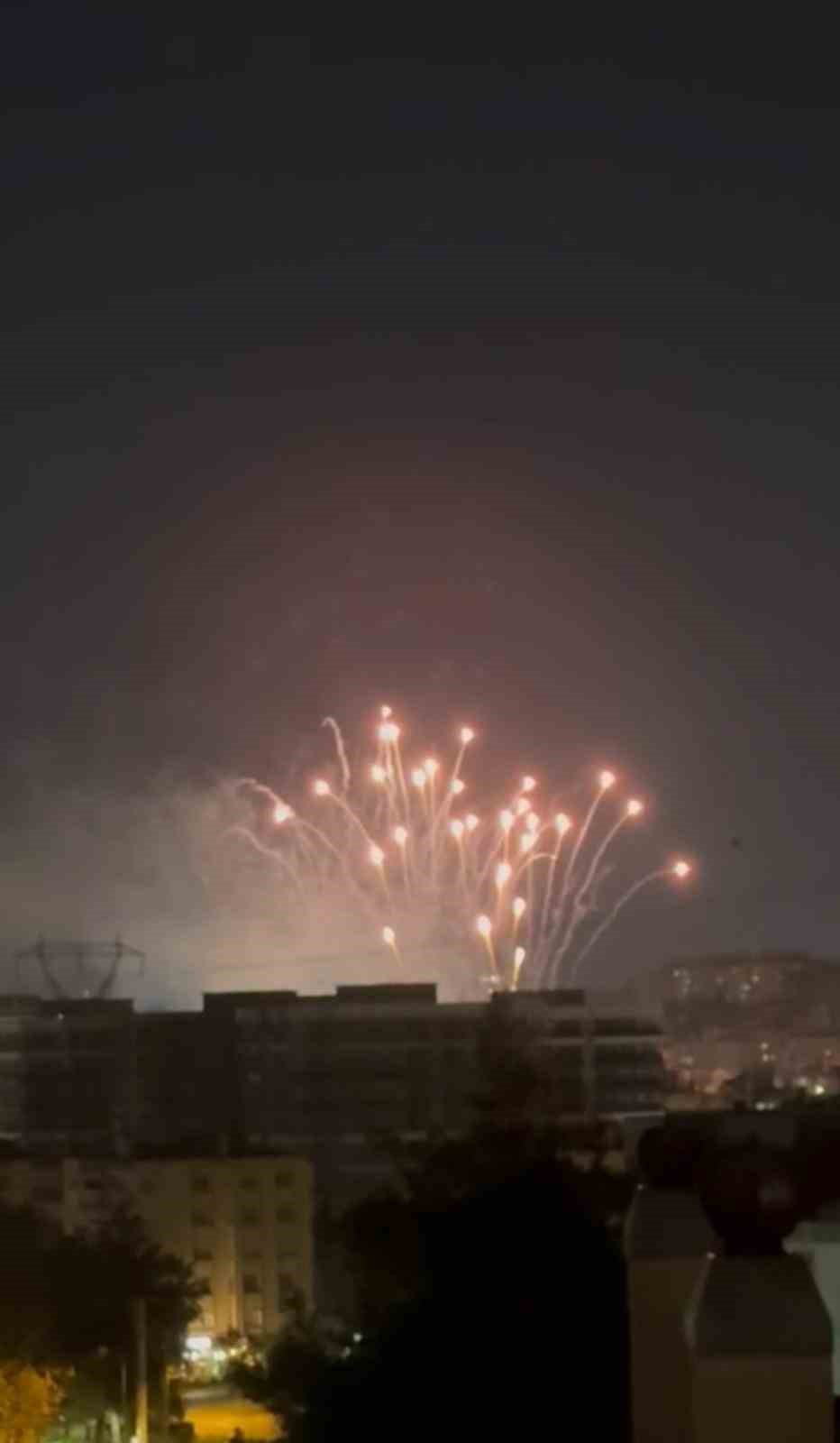 Nilüfer’de gelişi güzel atılan havai fişekler geceyi aydınlattı, binlerce kuşun hayatını kararttı
