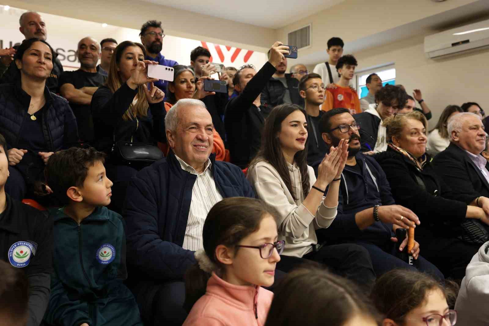 Nilüfer’de squash heyecanı
Nilüfer’de squash heyecanı