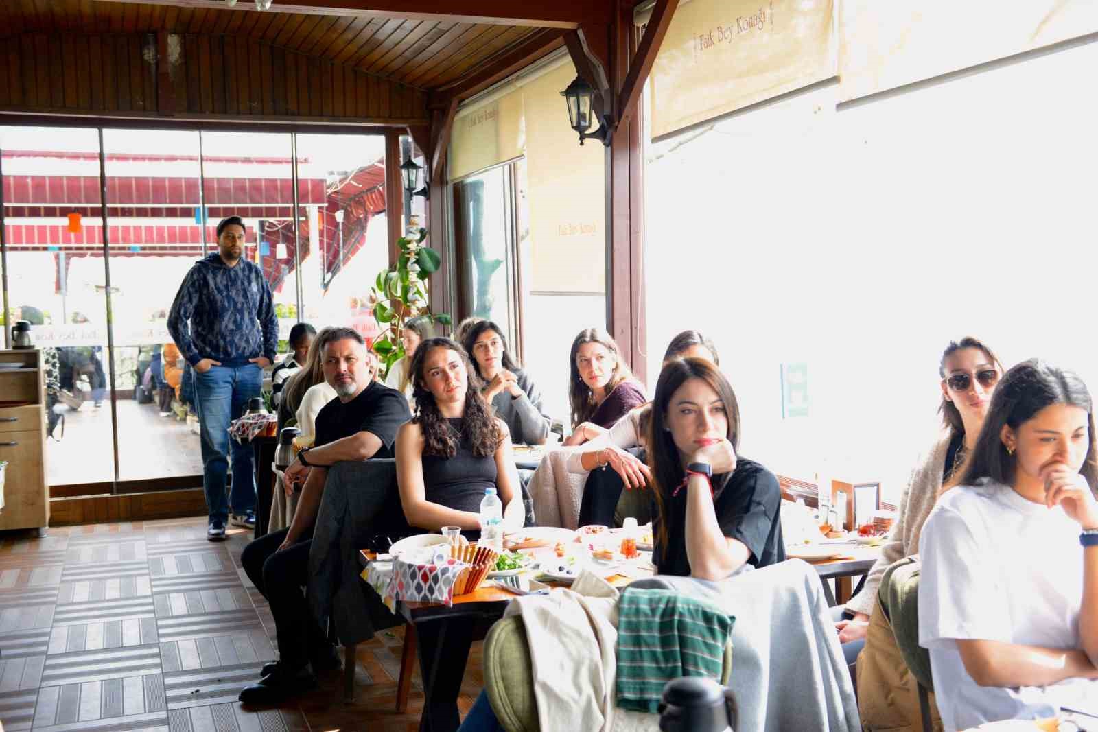 Nilüfer’in sultanları, Gölyazı’da buluştu
