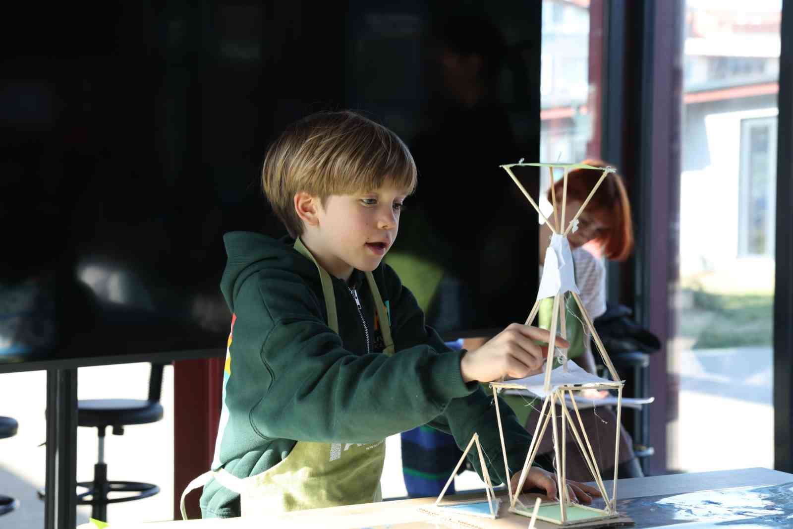 Nilüferli çocukların tatili dolu dolu geçiyor
