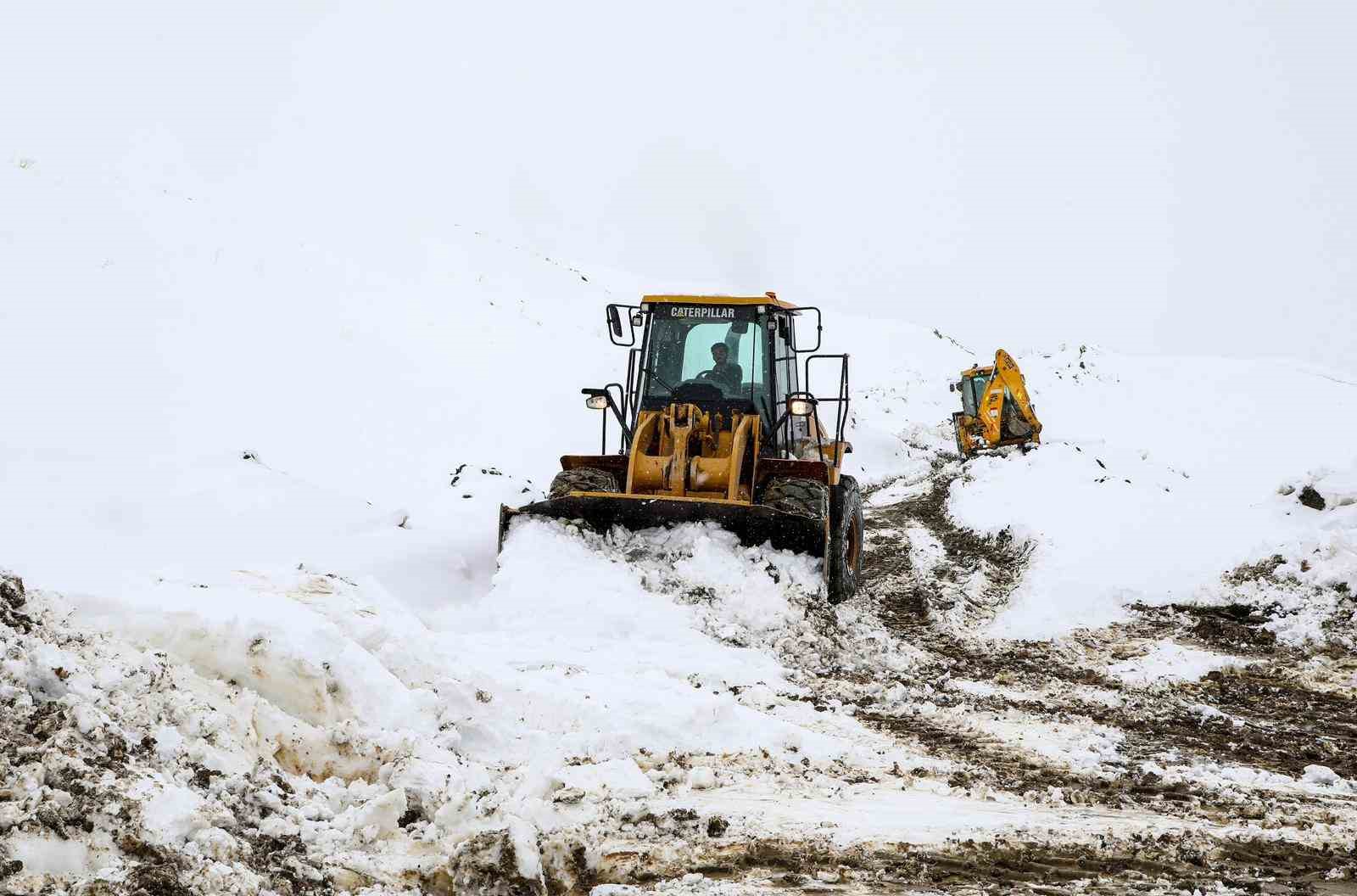 Nisanda karla mücadele çalışması
