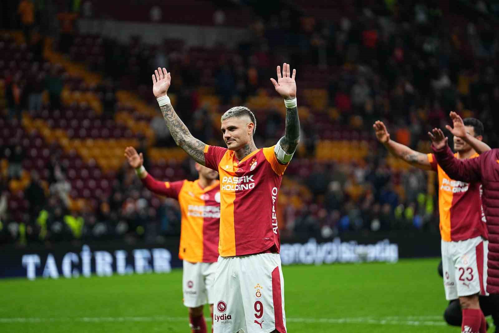 Noa Lang, Mauro Icardi ve Victor Osimhen’den üçlü
