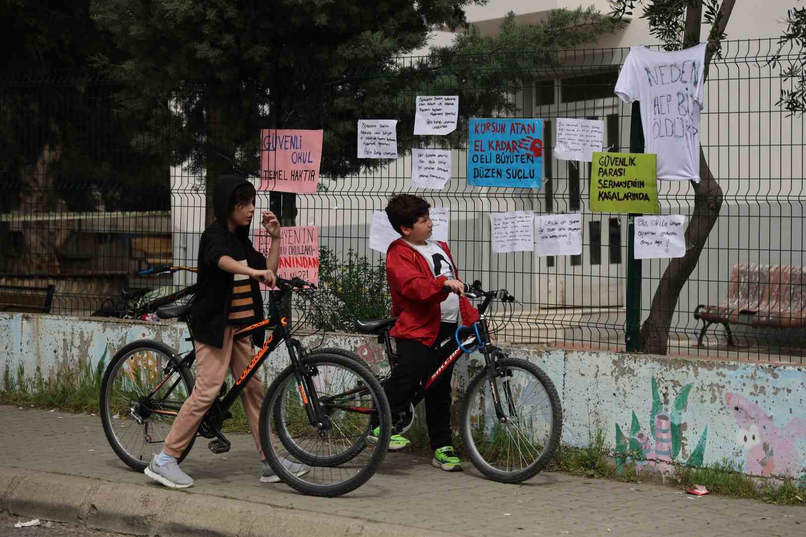 Nöbetçi öğretmen diğer öğrencileri kurtarmak için ’yere yatın’ diye bağırmış
