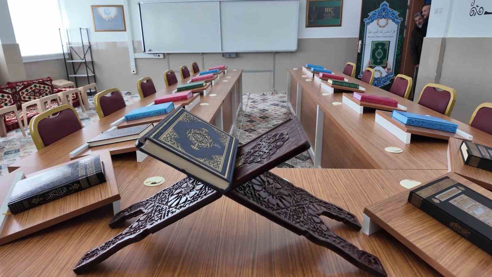 NÖHÜ’den Yeşilgölcük’te tilavet sınıfı
