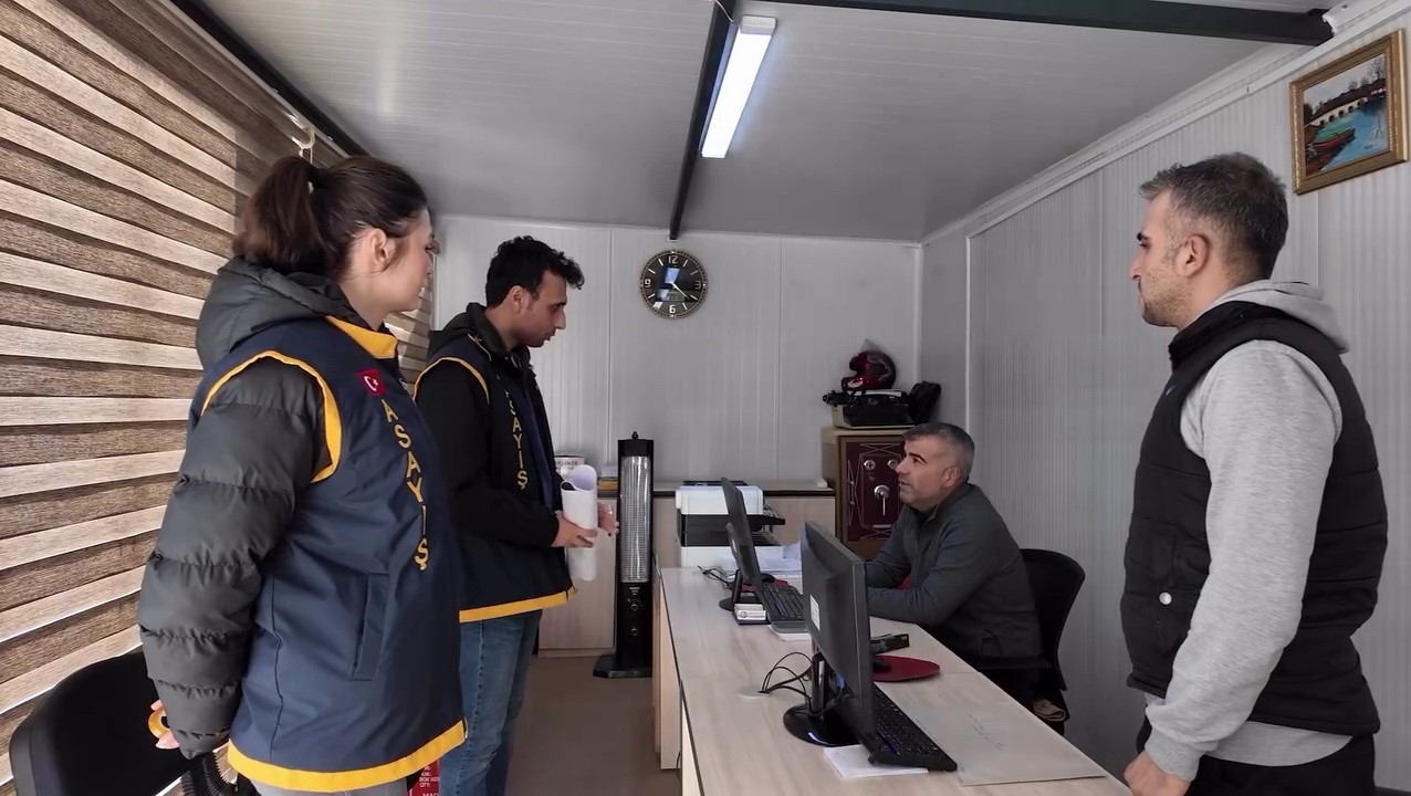 Noterliklerde araç alım-satım dolandırıcılığına karşı bilgilendirme yapıldı
