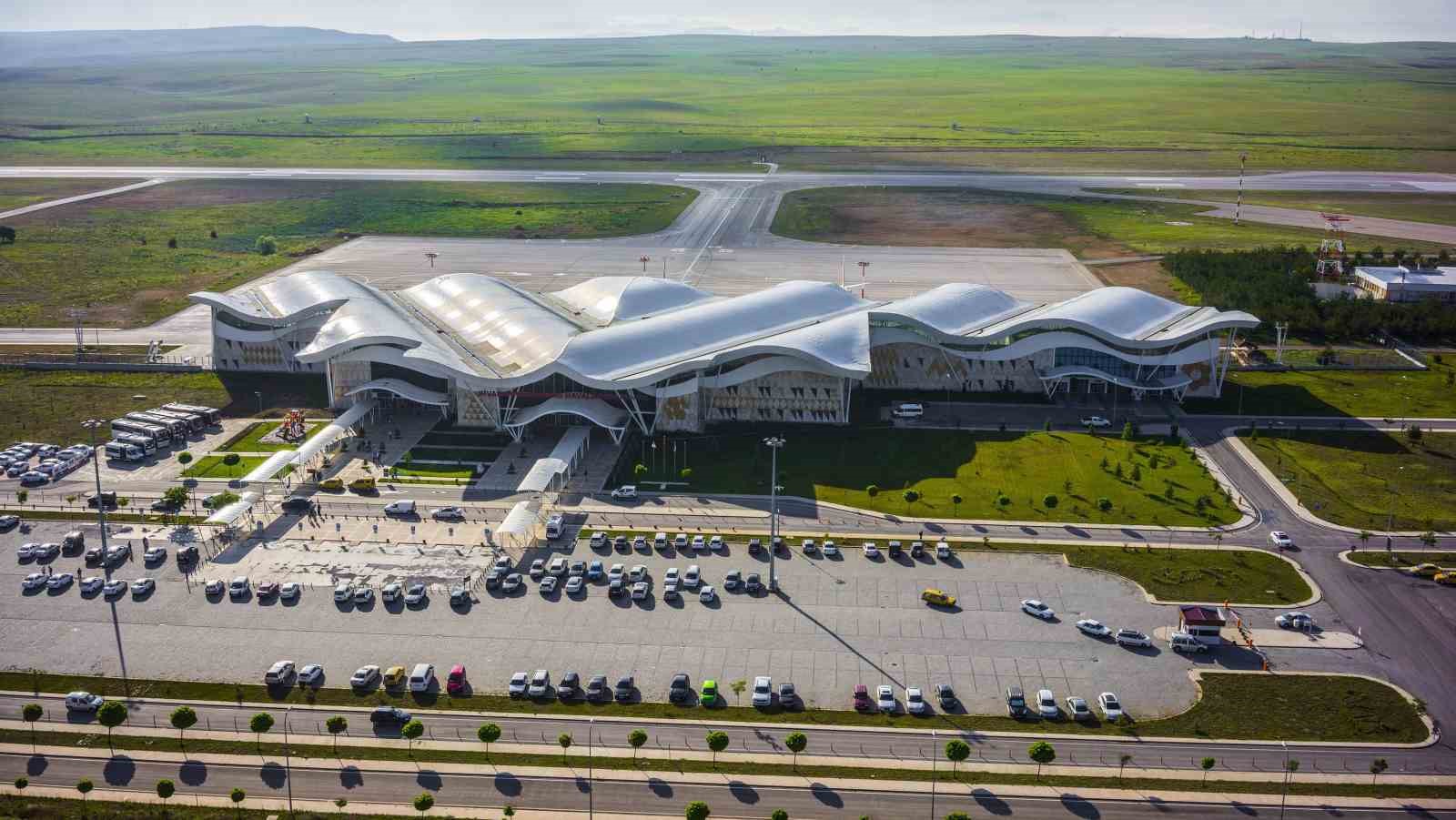 Nuri Demirağ Havalimanı’ndan yararlanan yolcu sayısı yarım milyonu geçti
