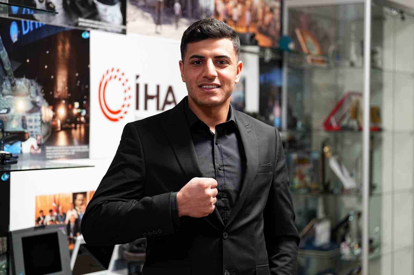 Nusret Yakşi: "Amacımız Bolu’daki gençlere boksu tanıtmak"
Nusret Yakşi: "Amacımız Bolu’daki gençlere boksu tanıtmak"