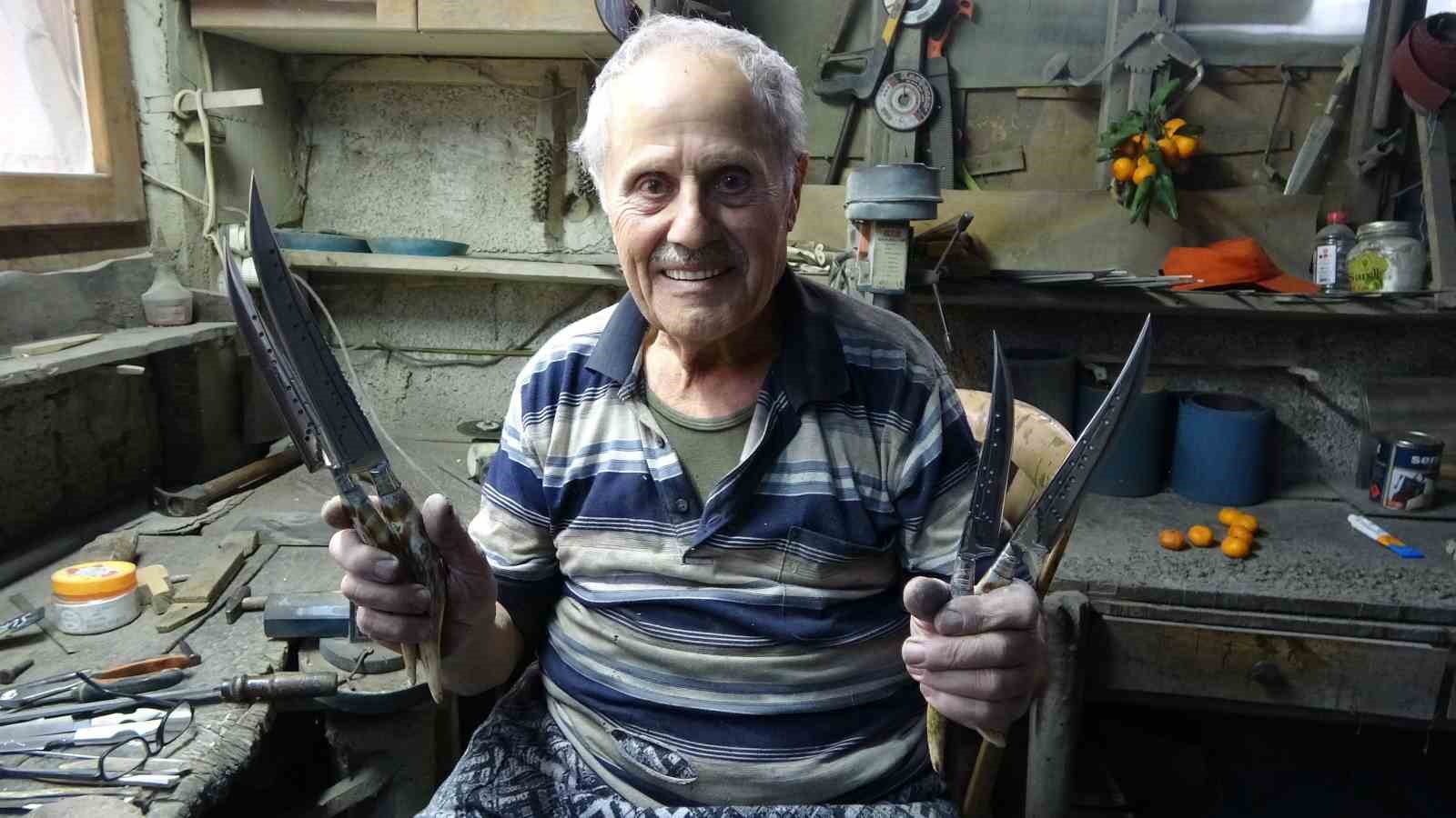 O Sürmene kamasının son ustalarından
O Sürmene kamasının son ustalarından