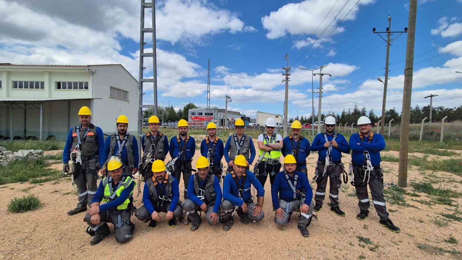 OEDAŞ muhtemel afetlere eğitim ve teknolojiyle hazırlanıyor
OEDAŞ muhtemel afetlere eğitim ve teknolojiyle hazırlanıyor