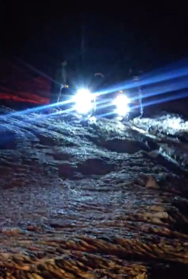 Off-road başkanını çileden çıkaran manzara
Off-road başkanını çileden çıkaran manzara