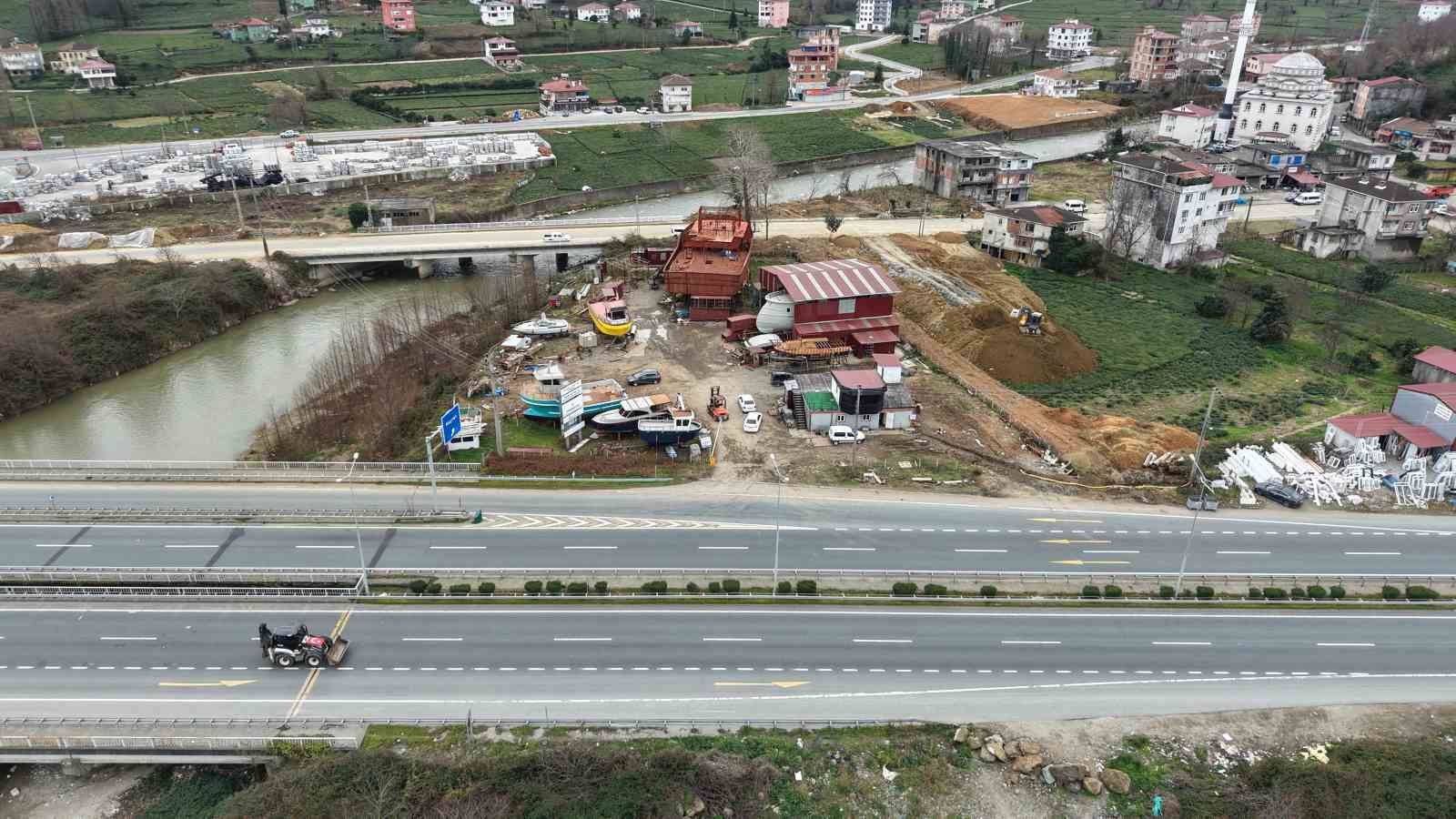 Of’tan Senegal’e balıkçı teknesi ihracatı
