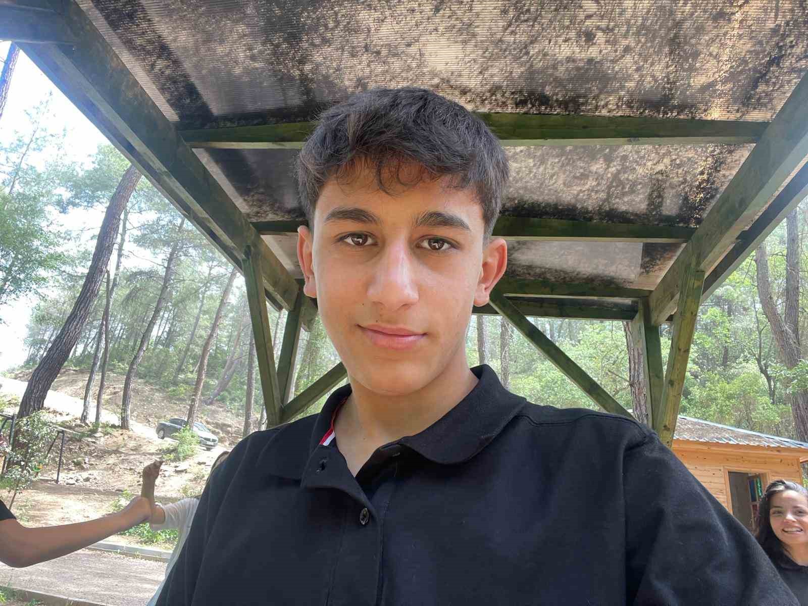 Oğlunu av kazasında kaybeden anne: "18 yaş altı bir çocuk eline tüfek alabiliyorsa bunun cezası olmalı"
Oğlunu av kazasında kaybeden anne: "18 yaş altı bir çocuk eline tüfek alabiliyorsa bunun cezası olmalı"