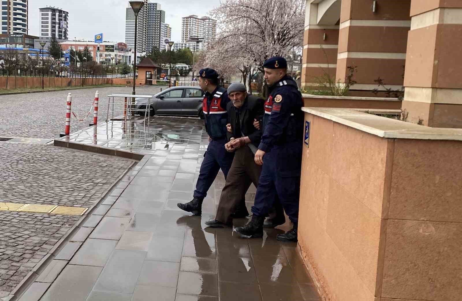 Oğlunu tüfekle öldüren baba tutuklandı
