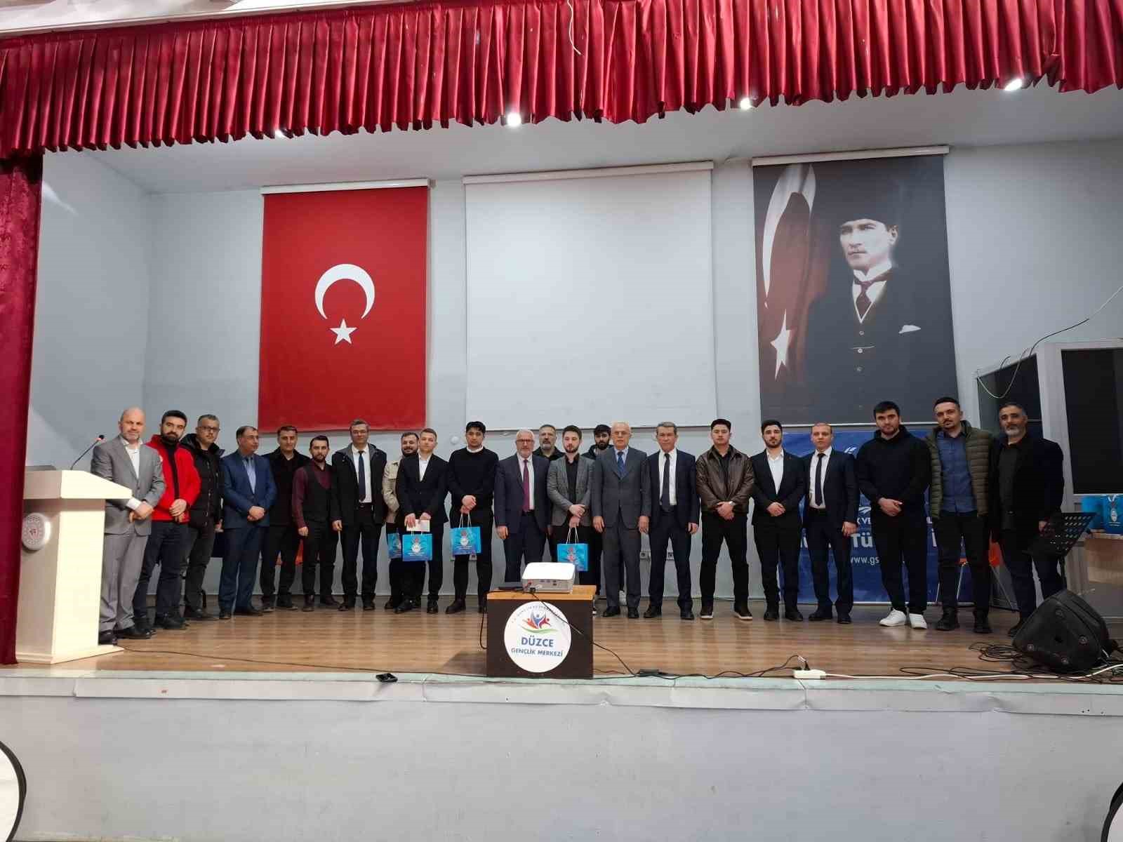 Öğrenci yurtları arası Kur’an-ı kerim ve ezanı güzel okuma yarışması düzenlendi
