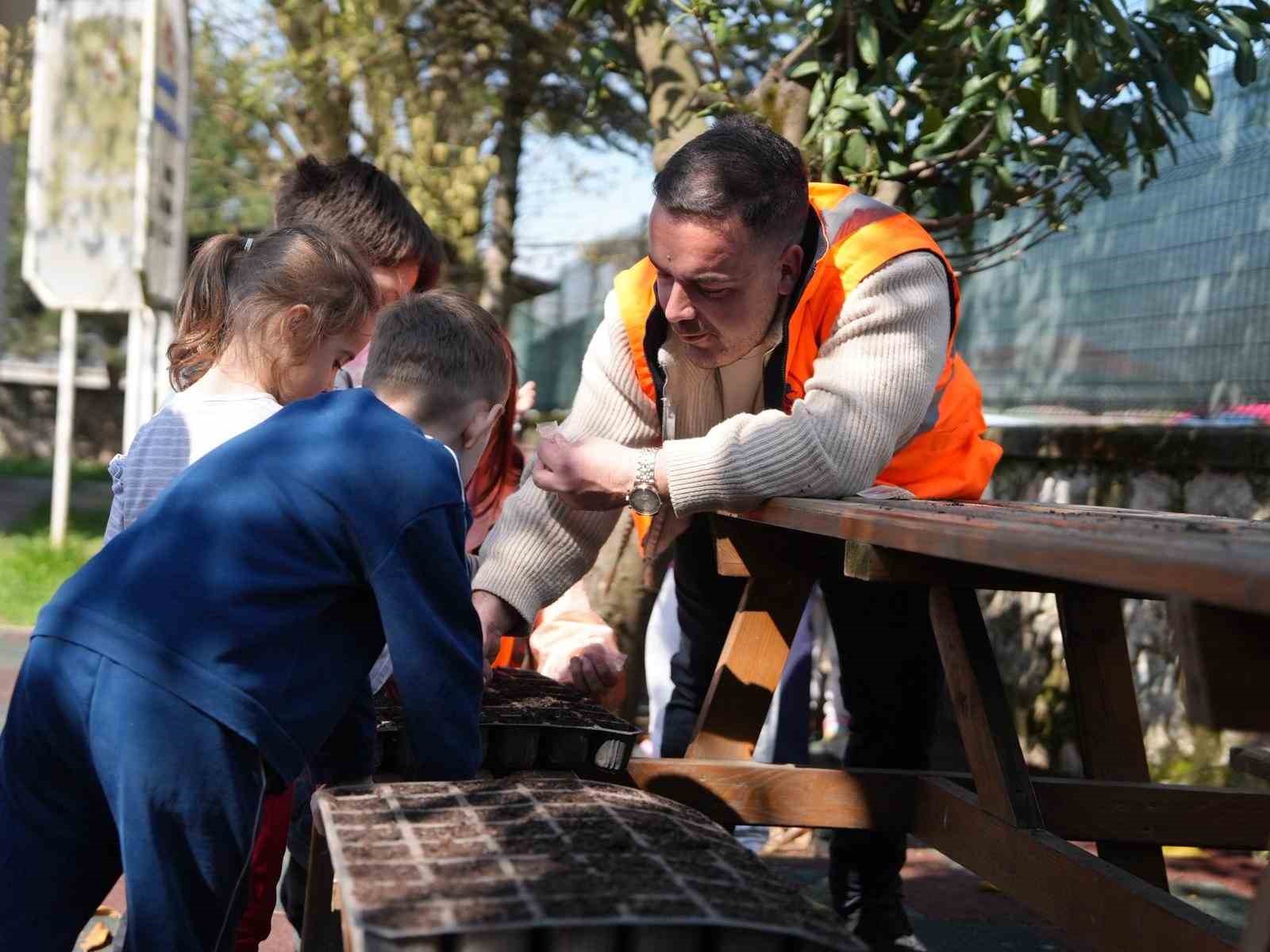 Öğrenciler bitki yetiştiriciliği ve peyzaj kavramlarını öğrendi
