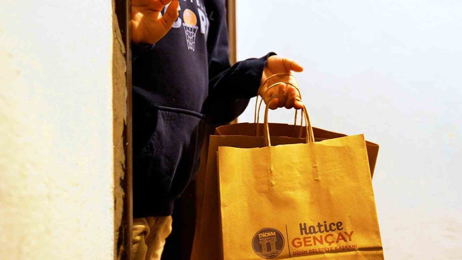 Öğrenciler güne Didim Belediyesi’nin destek paketiyle başlıyor
