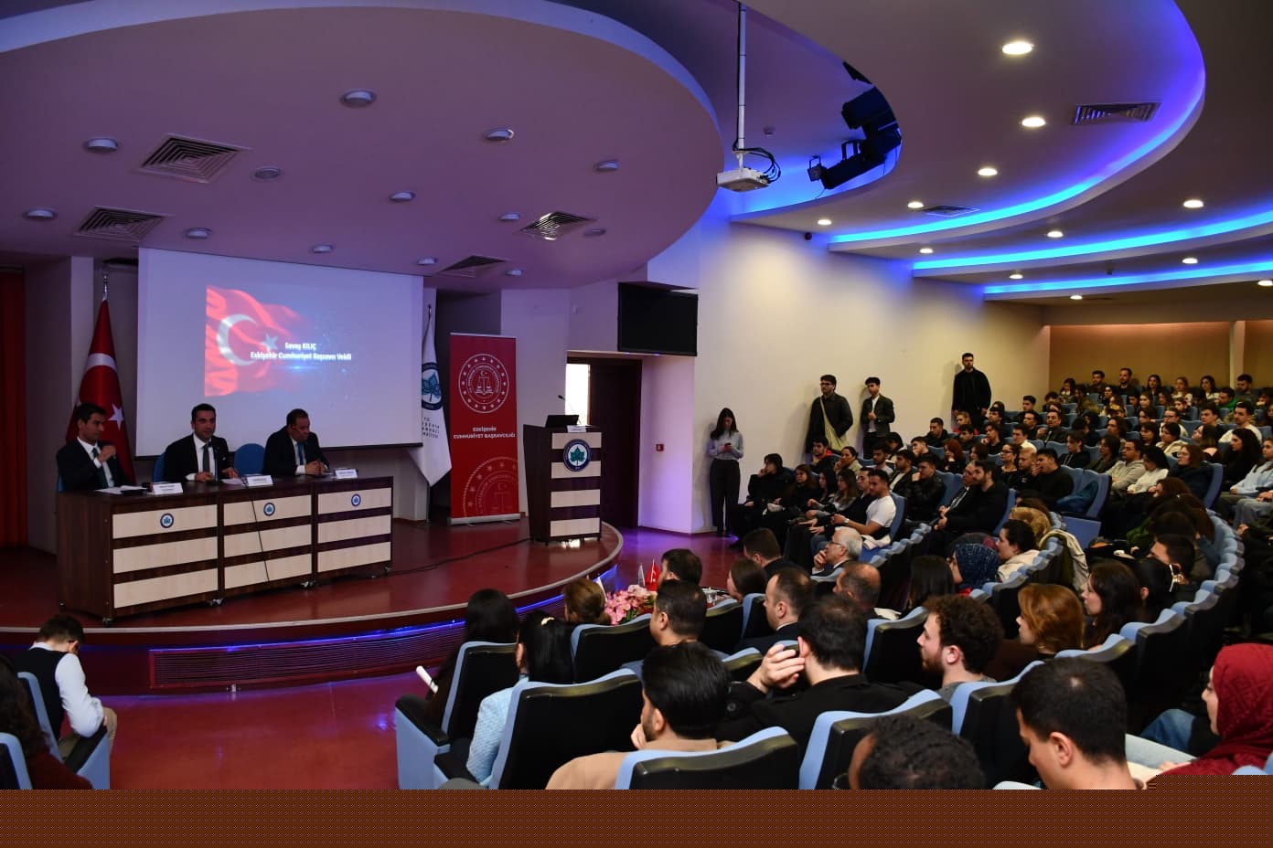 Öğrenciler İBAN dolandırıcılığı hakkında bilinçlendirildi
