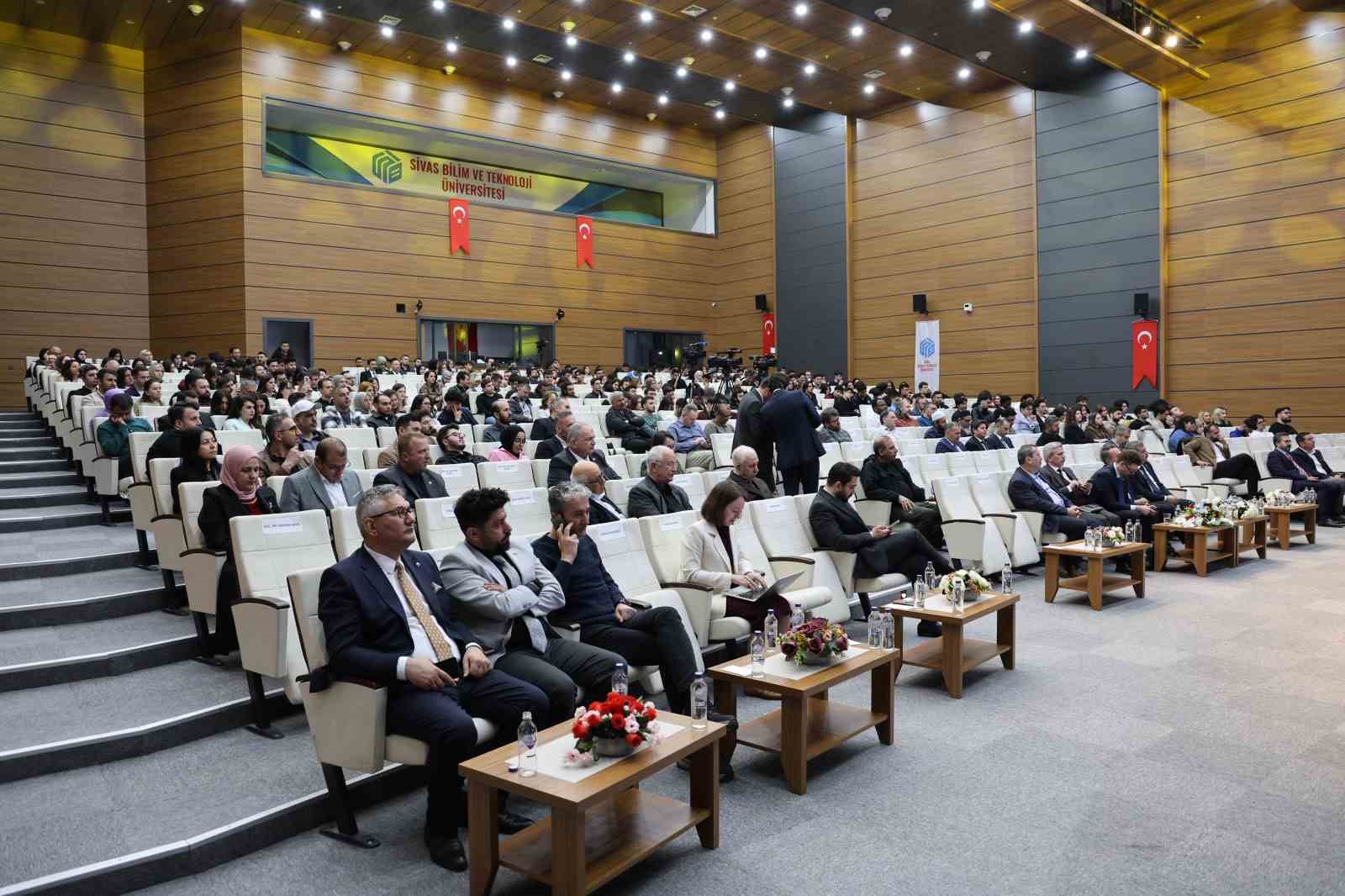 Öğrenciler sorunlara yapay zekâ ile çözüm üretti, Anadolu Hackathon’un kazananları açıklandı
