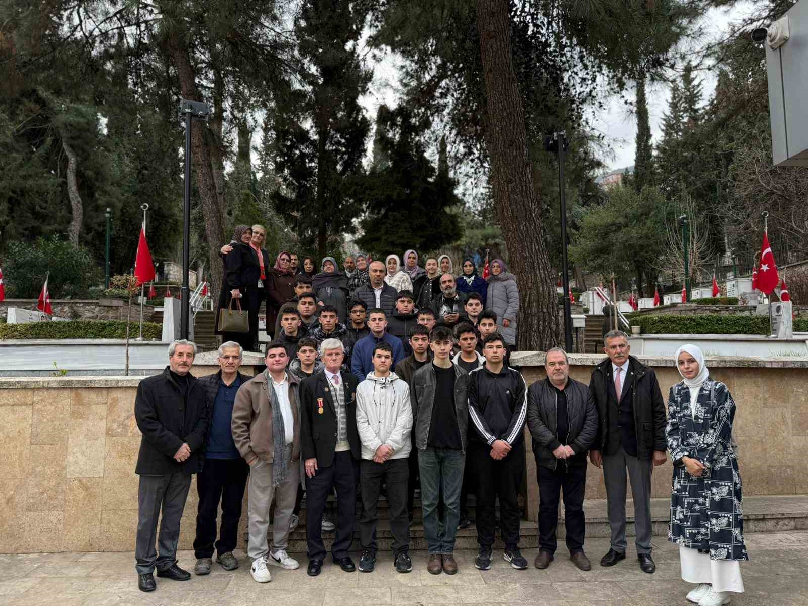Öğrenciler ve şehit aileleri aynı sofrada buluştu
