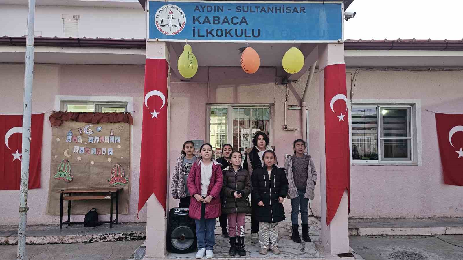 Öğrenciler, velileri ile iftarda buluştu
